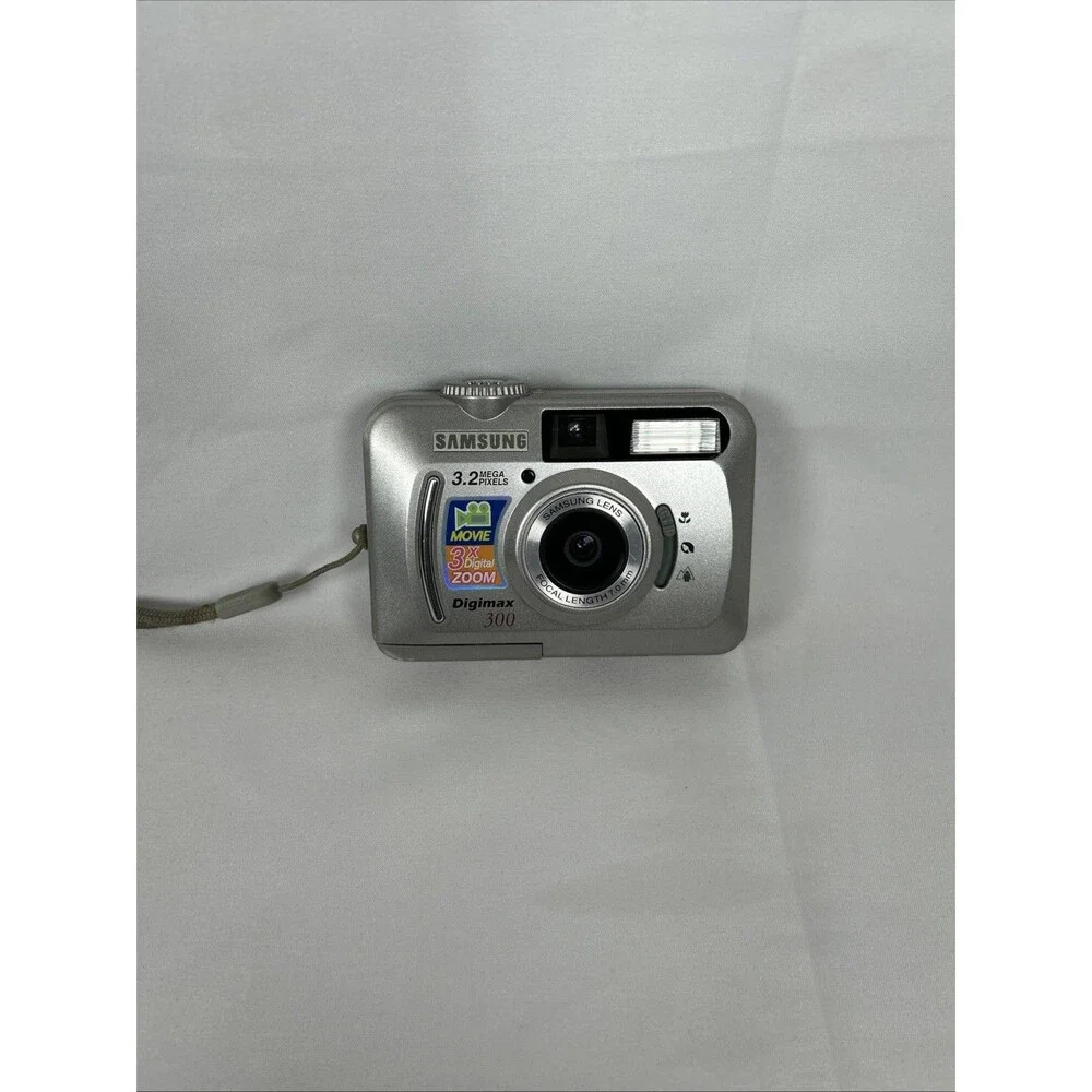 Samsung Digimax 300 Digital Camera 3.2mp 3x Zoom Grey W/ Wrist Strap